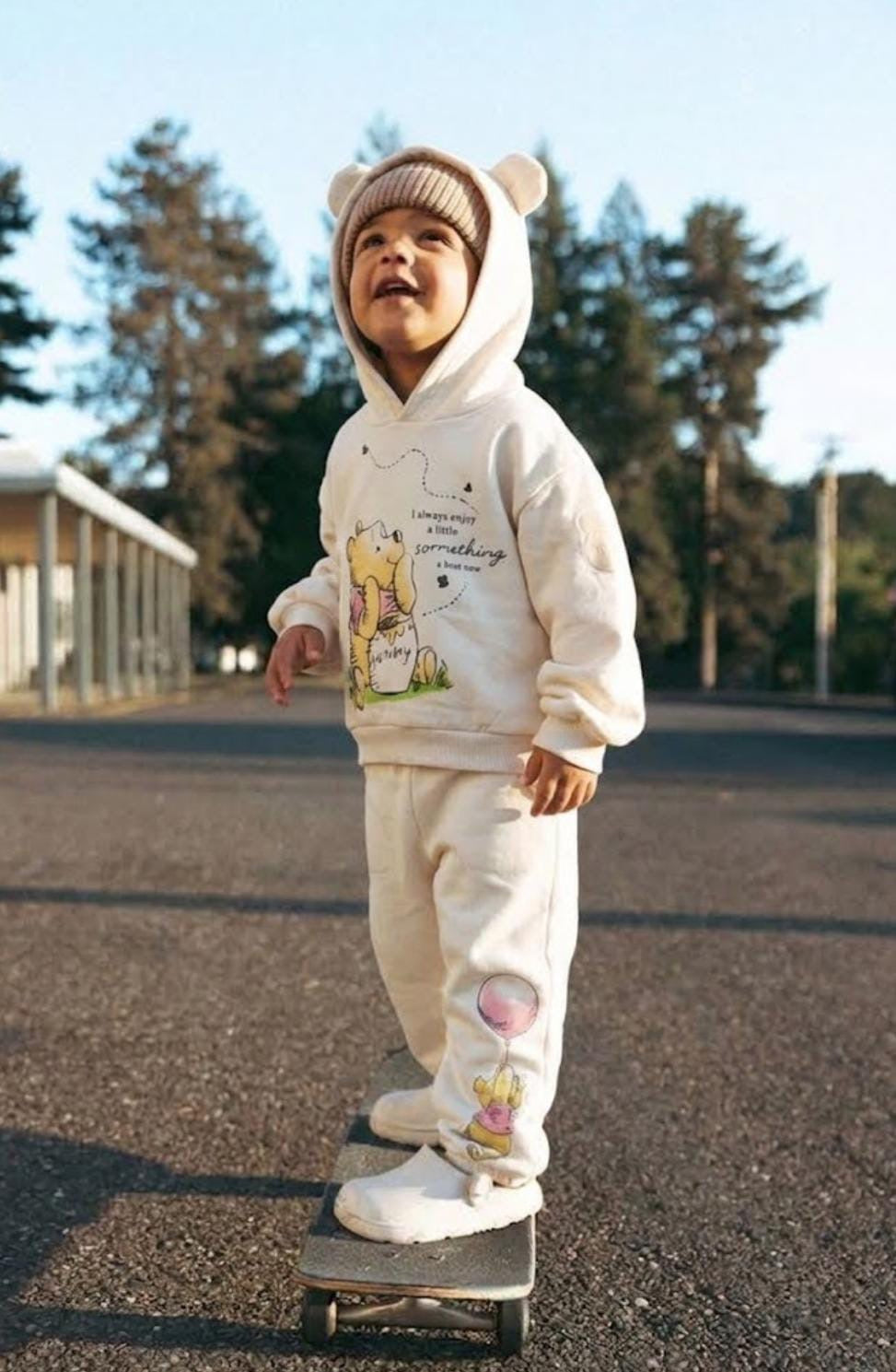 Winnie the Pooh 2-Piece Fleece Set - fleece inside
