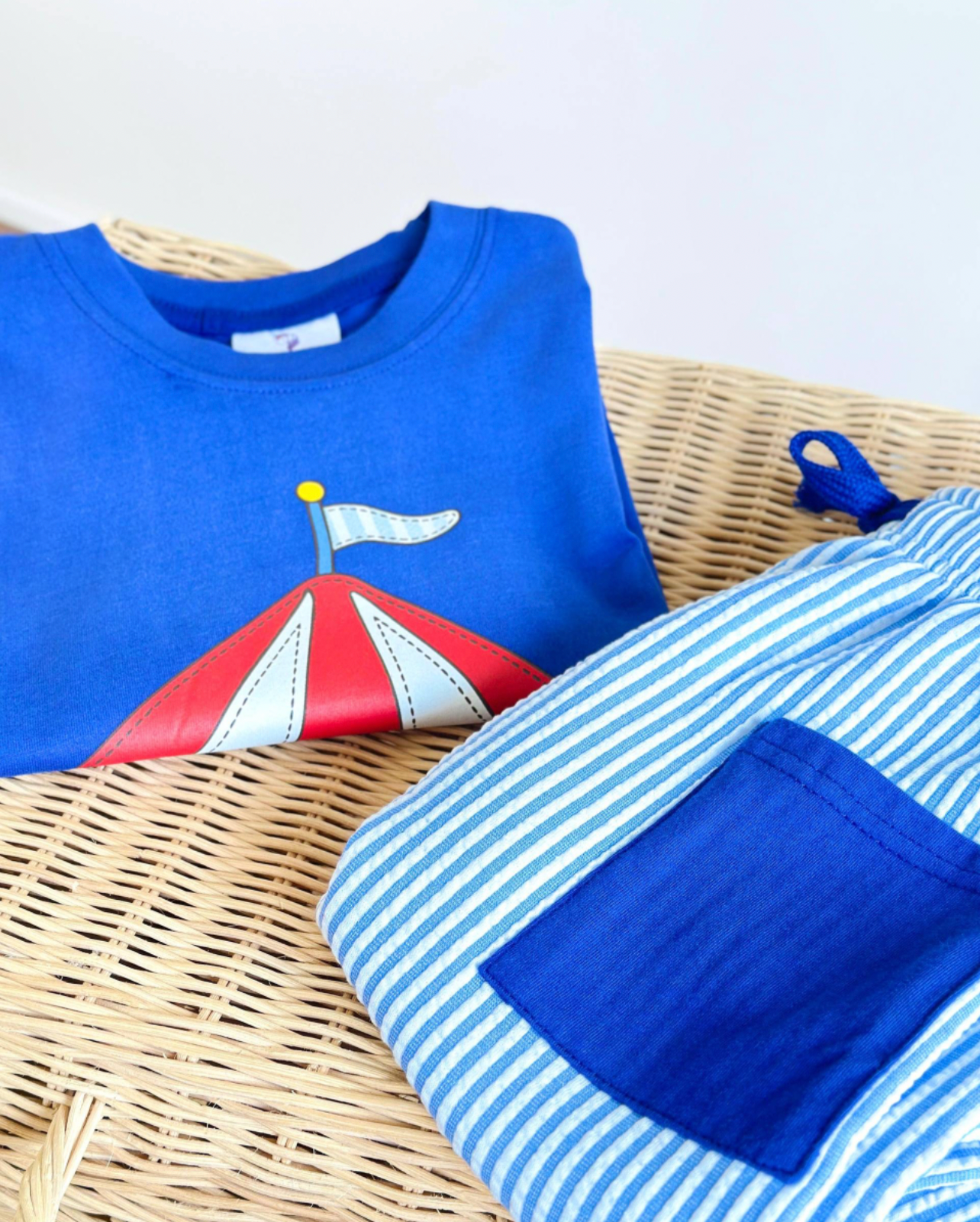 Circus blue set