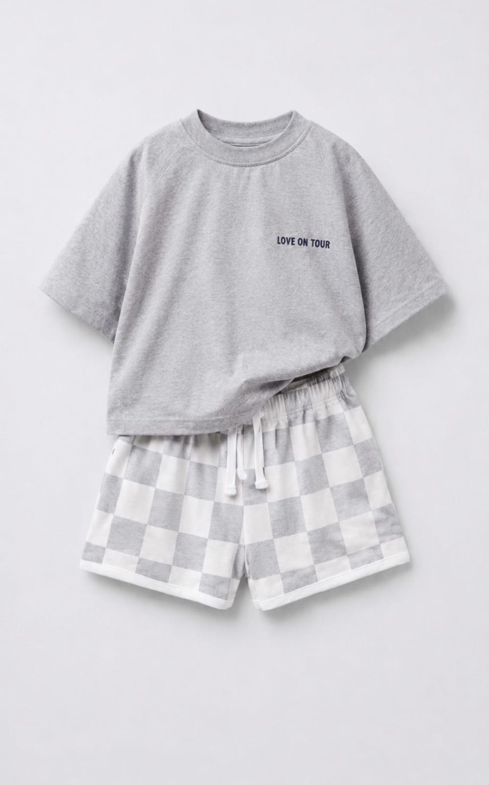 Love on tour grey set